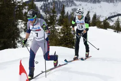 Kevin Hinterberger unmittelbar hinter Tom Wallner